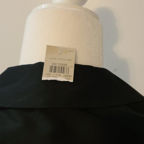 Ann Taylor pleated sleeveless top - Picture 8 of 8